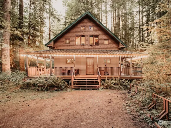 6987 Pinnacle Place, Glacier, WA 98244