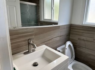 3006 E 17th St #2, Oakland, CA 94601