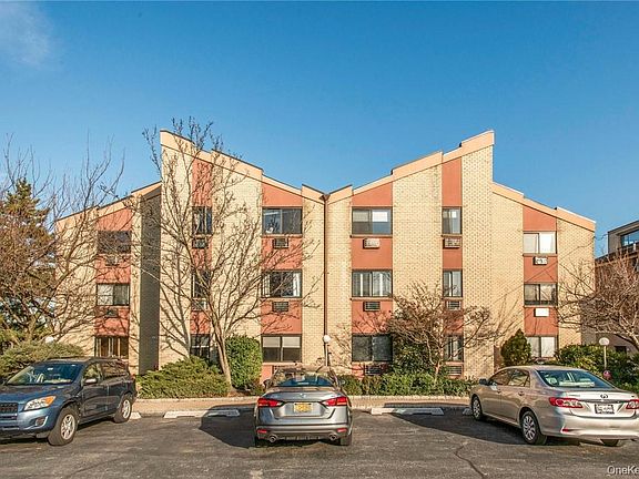 3rd image of 1494 Shore Dr APT 7F