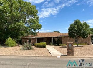 11 Walking Cane Ln, Roswell, NM 88201