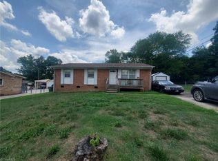 2004 Chatwick Dr, Greensboro, NC 27405