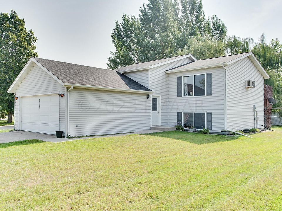 3531 Village Green Ln, Moorhead, MN 56560 Zillow