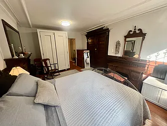 Rented by NY Casa Group