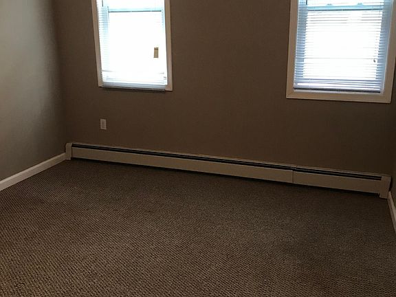 5th image of 213 Bement Ave #1