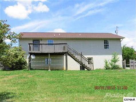 3rd image of 332 Saint Edward Dr