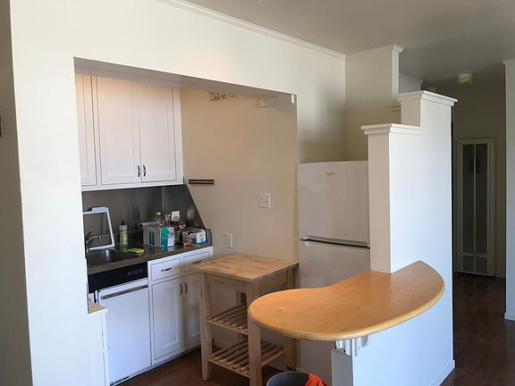 5th image of 151 Albion St #6