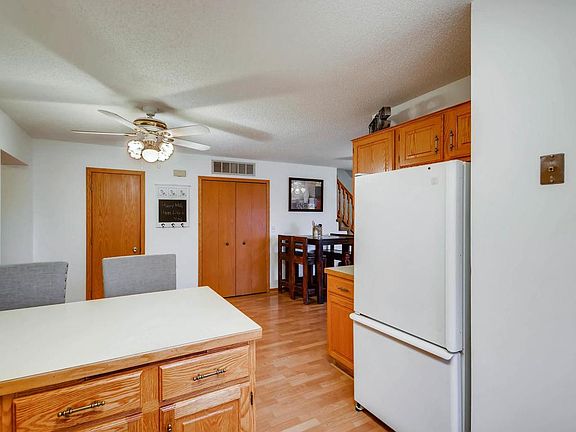 4th image of 5545 Orleans Ln N APT 3
