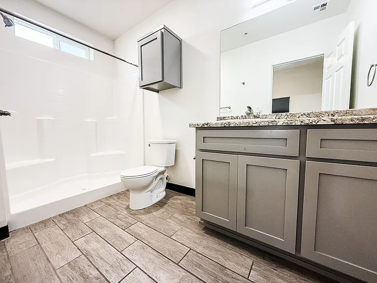 195 N 17th Ave #102 — Photo 17
