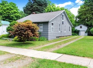 13 Chestnut St, Westfield, NY