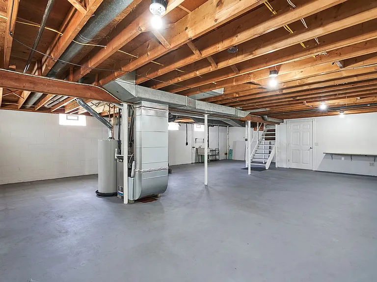 432 Mackinaw Ave — Photo 12