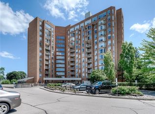 Eastwood Condos, Kitchener, ON N2G 4T8