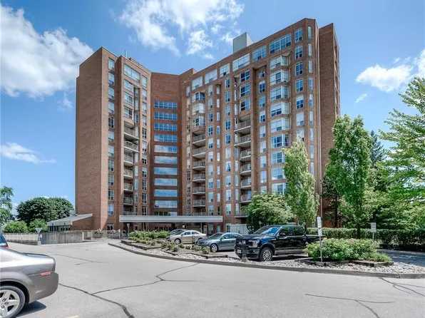 1414 King St E #804, Kitchener, ON N2G 4T8