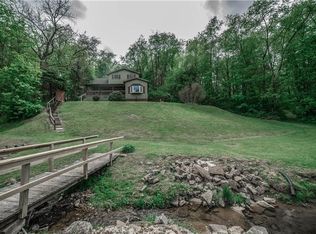 904 Old State Rd, Apollo, PA 15613