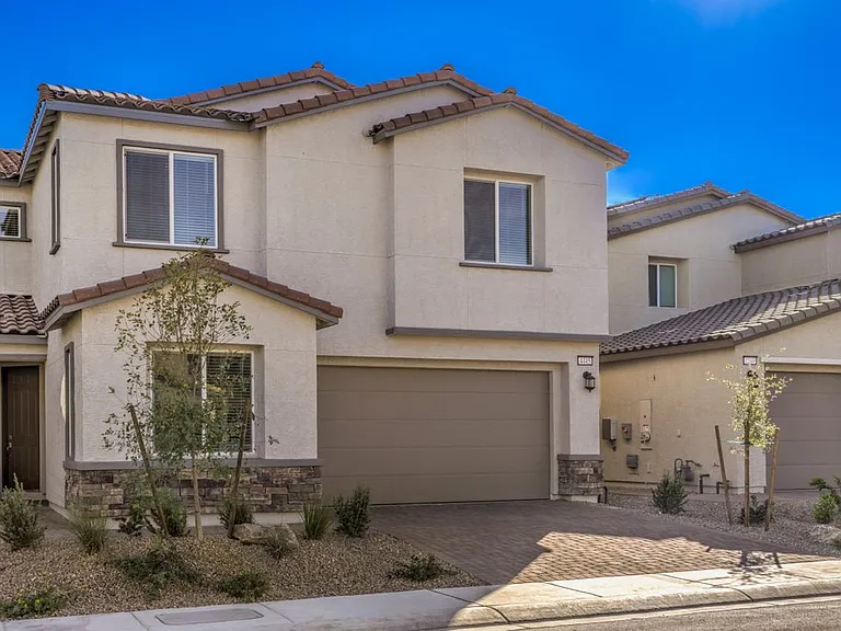 4445 Panoramic View Ave — Photo 2