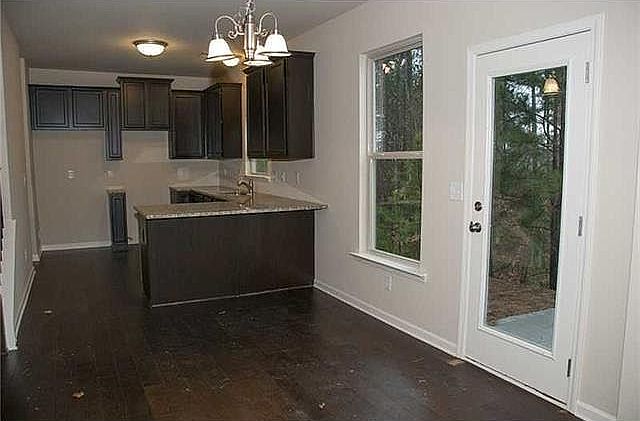 2nd image of 5050 Saphire Ct