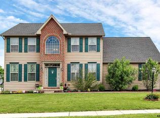 27 Rebecca Ln, York, PA 17403