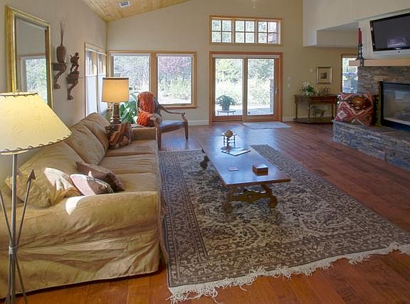 3rd image of 11855 A Hope Ct #32