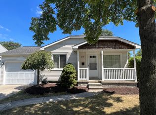 675 Cora St, Wyandotte, MI 48192