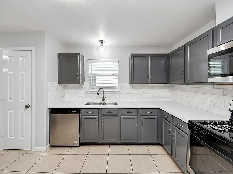 19515 Billineys Park Dr — Photo 9