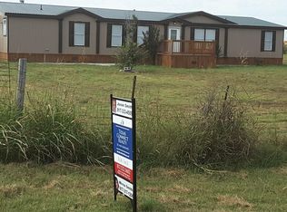 210 Barker Rd, Ennis, TX 75119