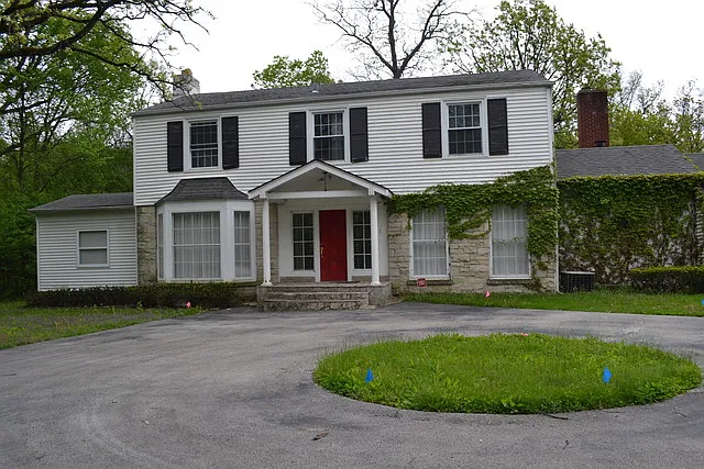 219 Oak Brook Rd photo 1