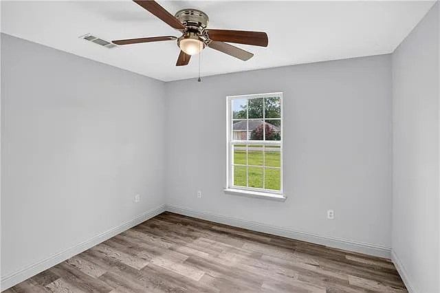 1014 Webb St — Photo 15
