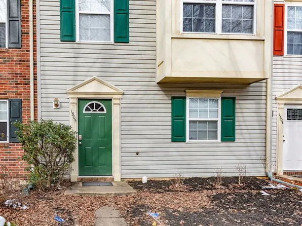 1505 Meadow Dr, Fredericksburg, VA 22405