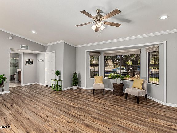 2nd image of 13723 W MEEKER Boulevard