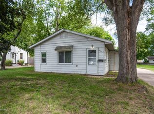 4552 Magnolia Ave SW, Wyoming, MI 49548