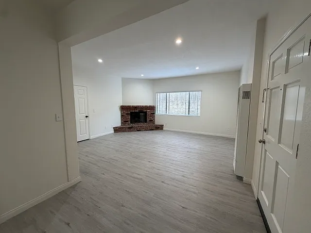 1 bed, 550 sqft, $2,100 — Photo 4