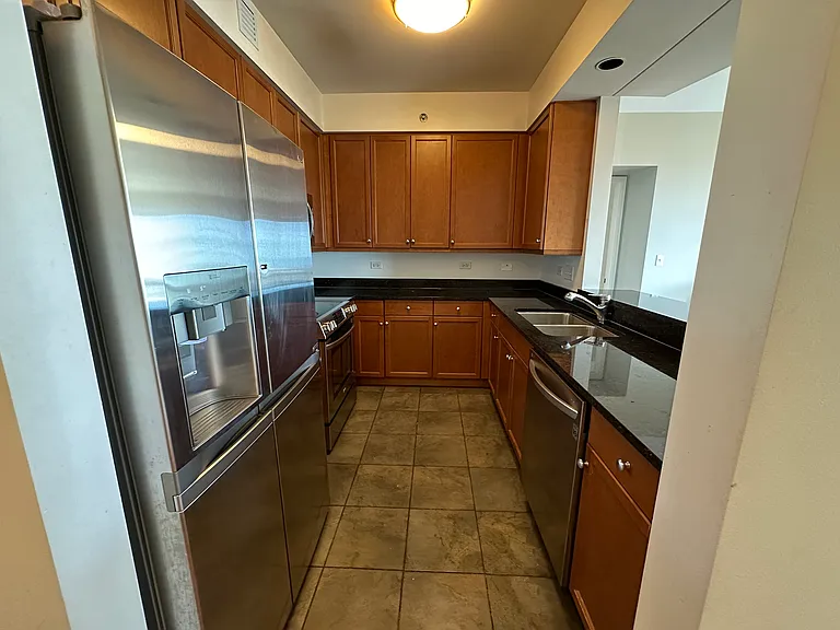 130 N Garland Ct #1407 — Photo 3