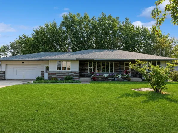 711 Washburne Ave, Paynesville, MN 56362