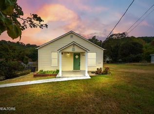 1307 Beaman Lake Rd, Knoxville, TN 37914