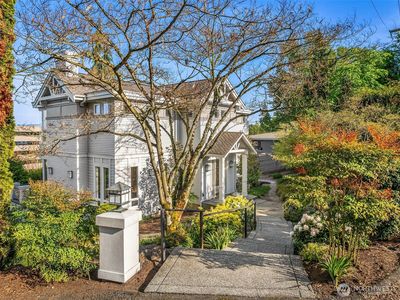 2400 74th Avenue SE, Mercer Island, WA, 98040