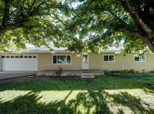 11 San Fernando Rd, Peralta, NM 87042