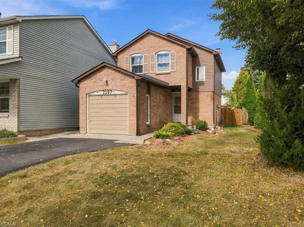 2197 Pembroke Ct, Burlington, ON L7P 3X8
