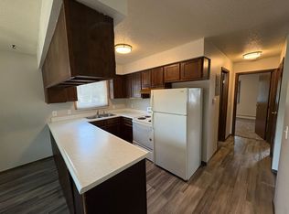 3600 S Cathy Ave, Sioux Falls, SD 57106