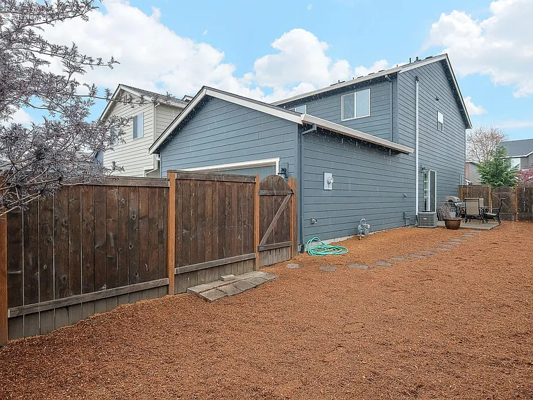 3992 SE Lone Oak St — Photo 18