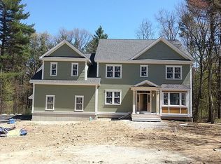 87 Wilson Rd, Bedford, MA 01730