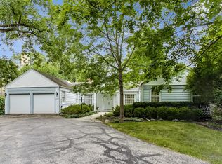 520 Brierhill Rd, Deerfield, IL 60015