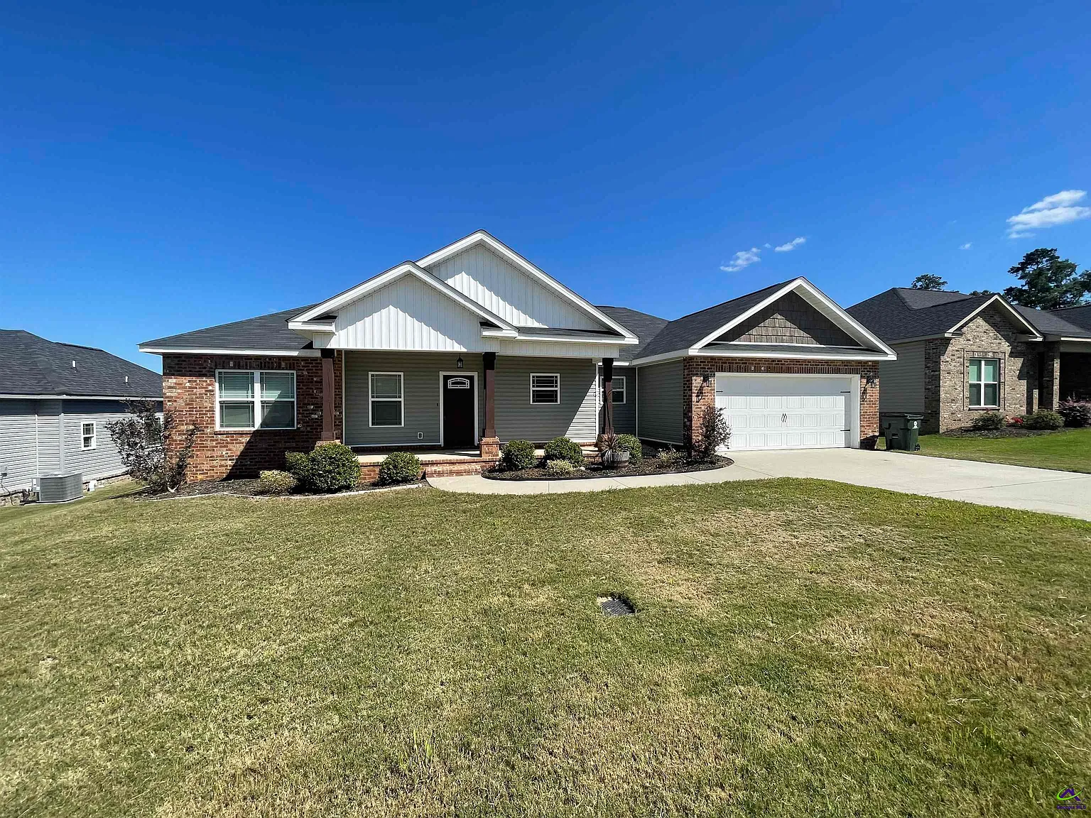 3 bed, 2.0 bath, 1500 sqft, $1,850 — Photo 1
