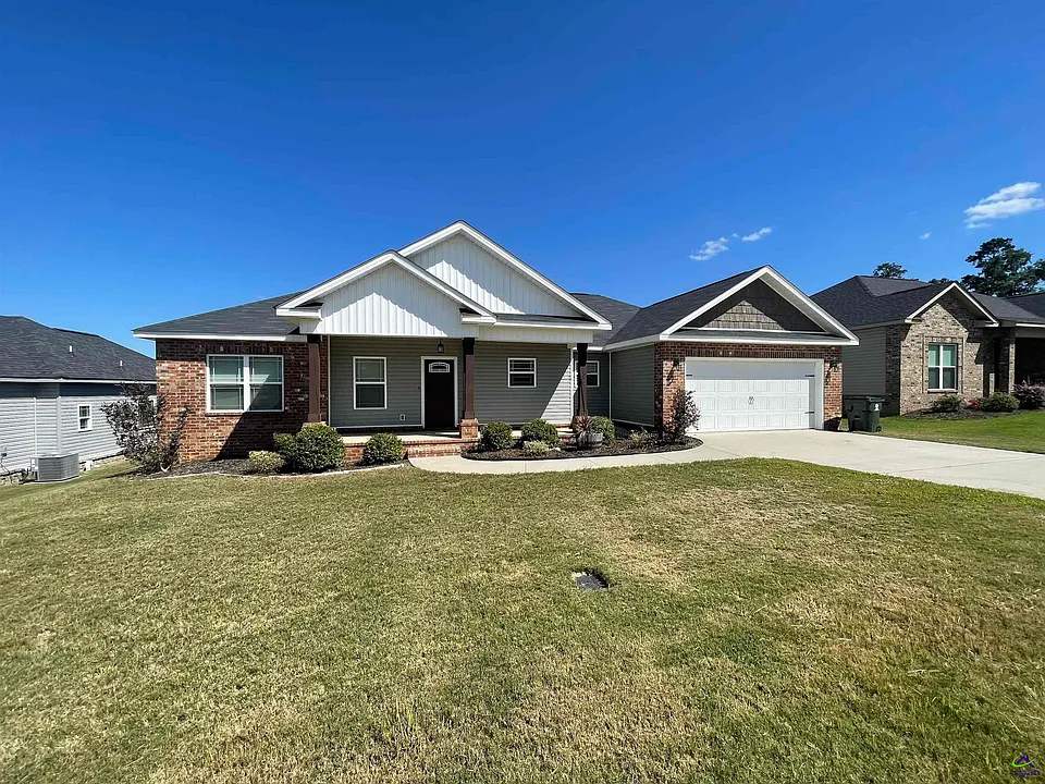 102 Exeter Way