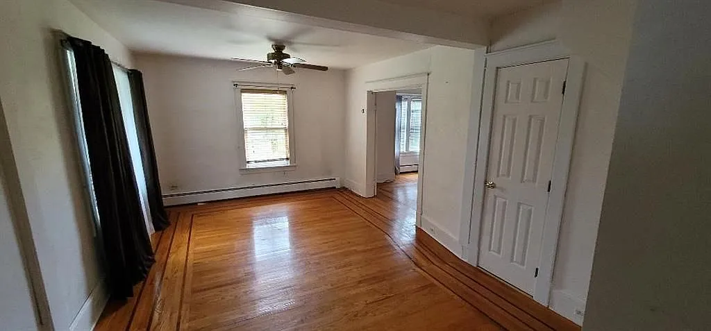 1 bed, 1.0 bath, 752 sqft, $2,400 — Photo 3