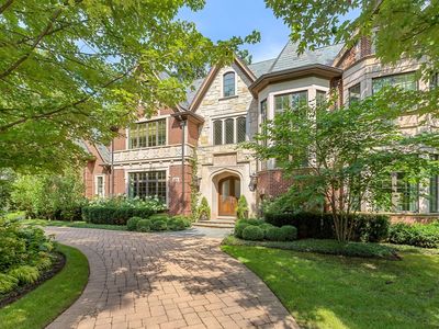 675 Blackthorn Rd, Winnetka, IL, 60093