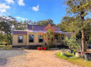 1048 Warren Rd, Lexington, TX 78947