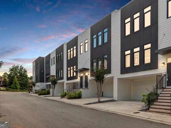 1103 Briar Cove Cir NE, Atlanta, GA 30329