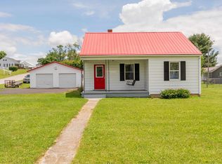 6716 Fairlawn Ave, Radford, VA 24141