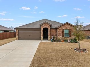 604 River Oaks Ln, Chandler, TX 75758