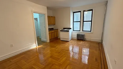 2825 Grand Concourse Photo 1