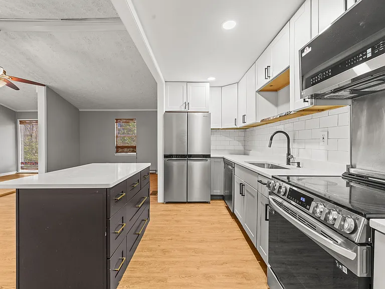 4421 Jacobs Dr — Photo 12